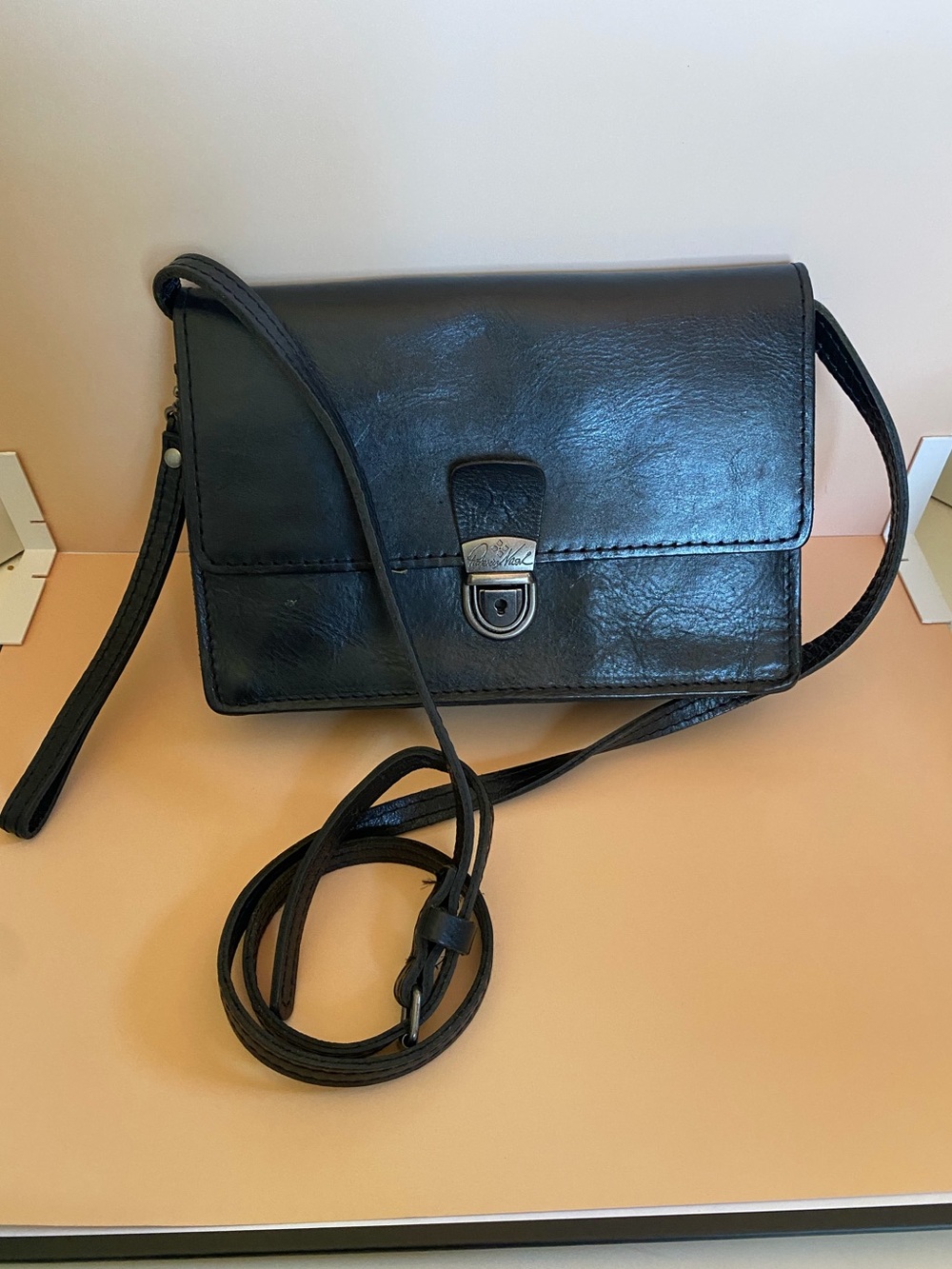 Patricia Nash Lanza Leather Crossbody/ Wristlet- Black